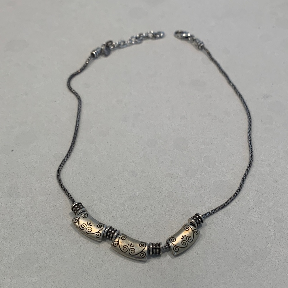 Brighton / Elegant Silver Necklace with Intricate Detailing